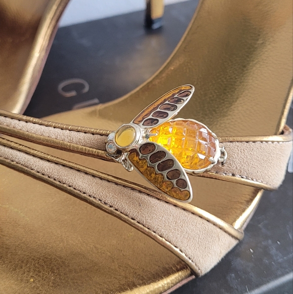 Vintage Authentic Gucci Gold/Bronze Strappy High Heels with Bee, Sz 6½B - Picture 2 of 6